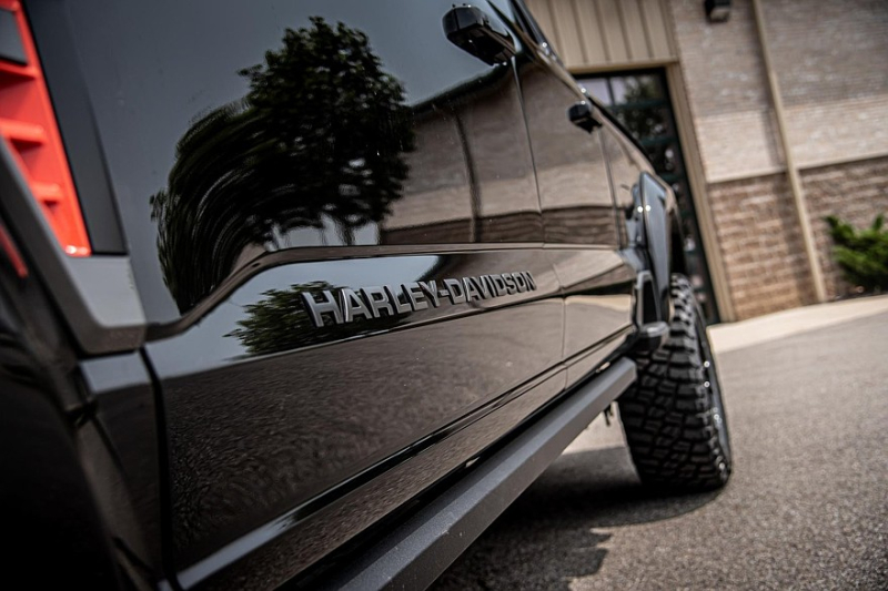 Для тех, кто любит потяжелее: новый пикап Harley-Davidson на базе Ford F-250 Super Duty