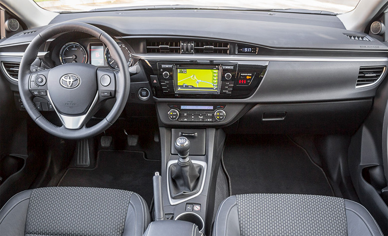 тест-драйв Toyota Corolla 2013