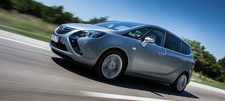 Высматриваем черты бизнес-класса в компактвэне Opel Zafira Tourer