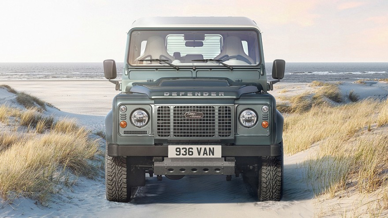 Эта музыка будет вечной: JLR начинает неограниченное производство Classic Defender V8